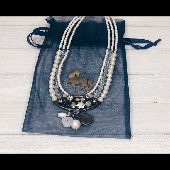 Niquead Necklace - Picture 1 of 7